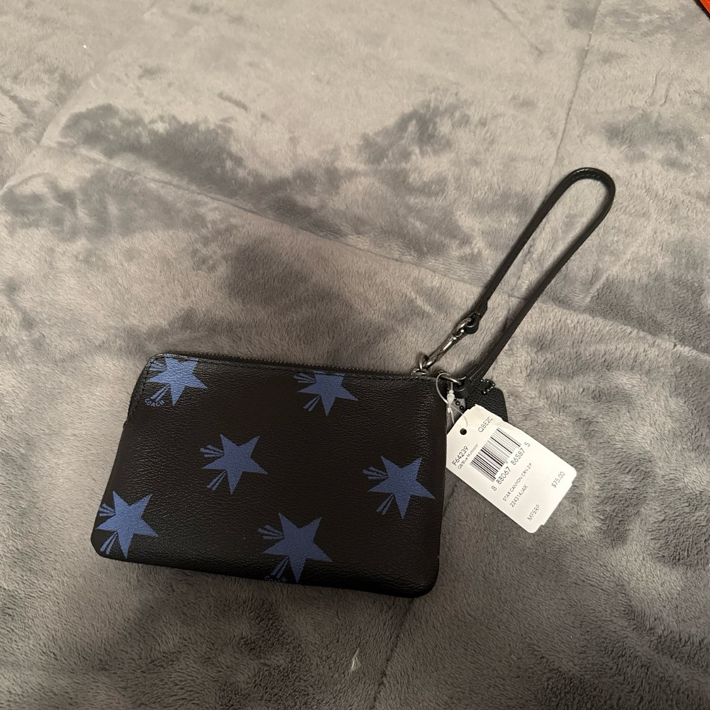 Coach Limited Edition Star Canyon Corner Zip Wristlet in Black w/ Blue Stars NEW